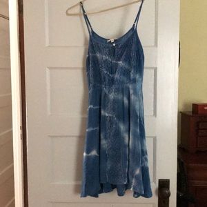 Lila Lila Blue tie-dye dress size 6